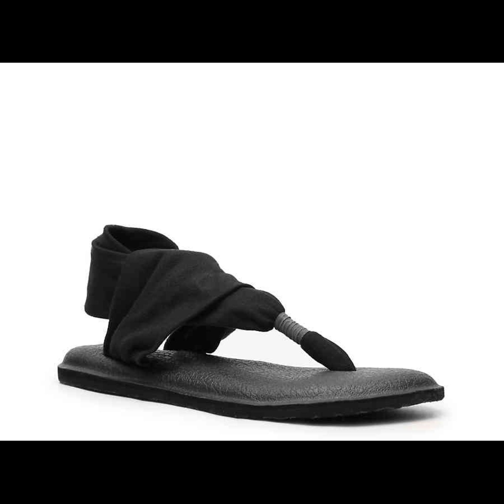 Size 7 Sanuk yoga slings